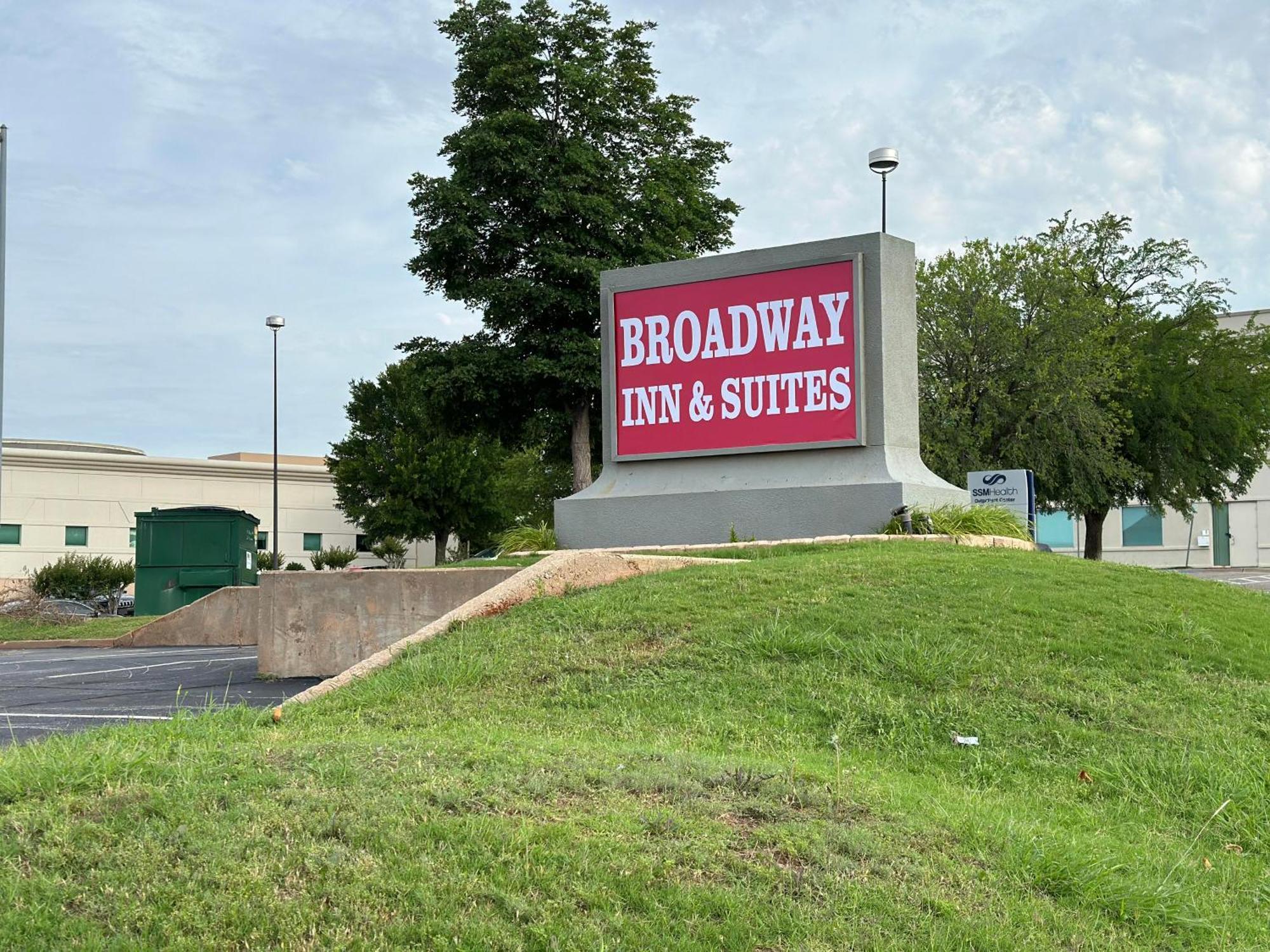 Broadway & 3* Oklahoma City